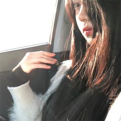 冰肌何曾惹尘埃